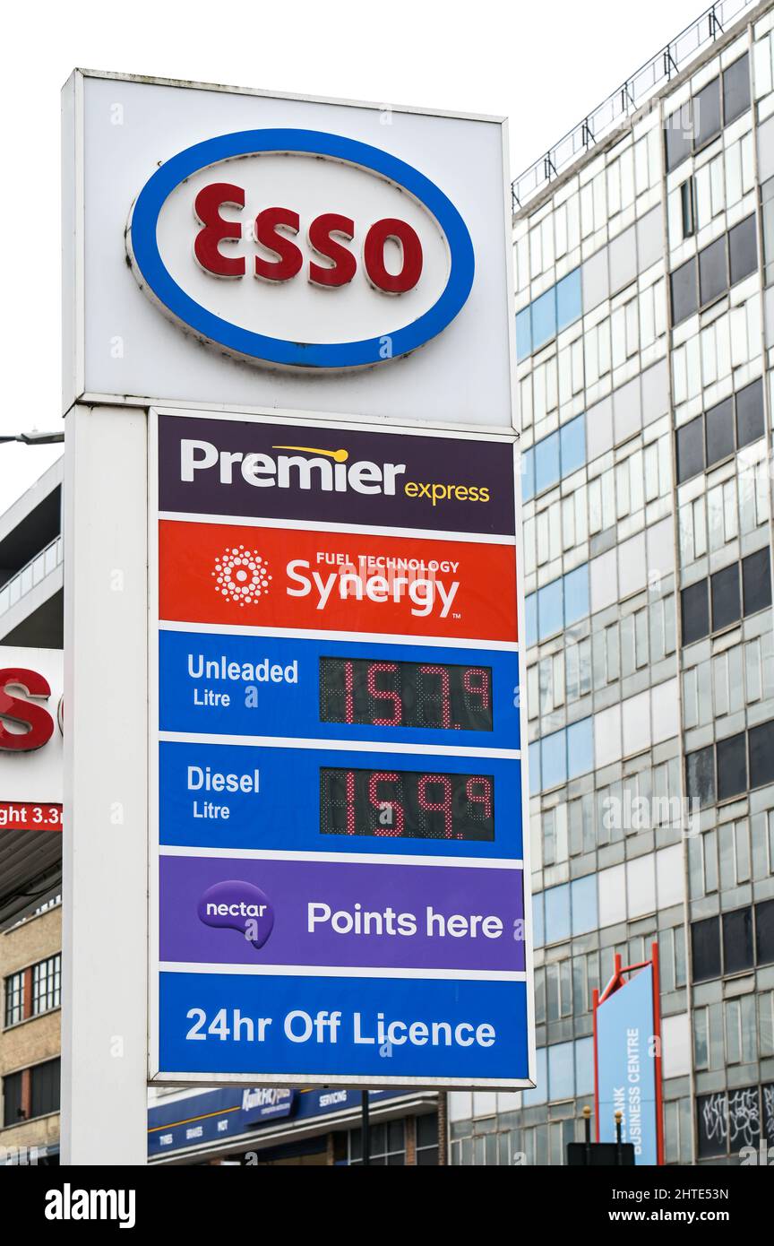 Birmingham, West Midlands, UK. 28th February, 2022. This Esso petrol station on Holloway Head in Birmingham city centre is charging 157.9 pence per litre for unleaded and 159.9 pence per litre for diesel on February 28, 2022 as retailers increase their pump prices due to the Ukraine war with Russia. Oil prices tipped over 100 dollars per barrel when Russia began their invasion. Pic by Credit: Katie Stewart/Alamy Live News Stock Photo
