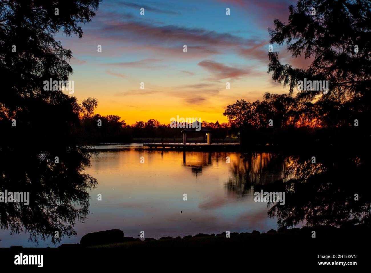 Sunrise at Delco Park lake. Delco Park, Kettering, Dayton, Ohio, USA. Stock Photo