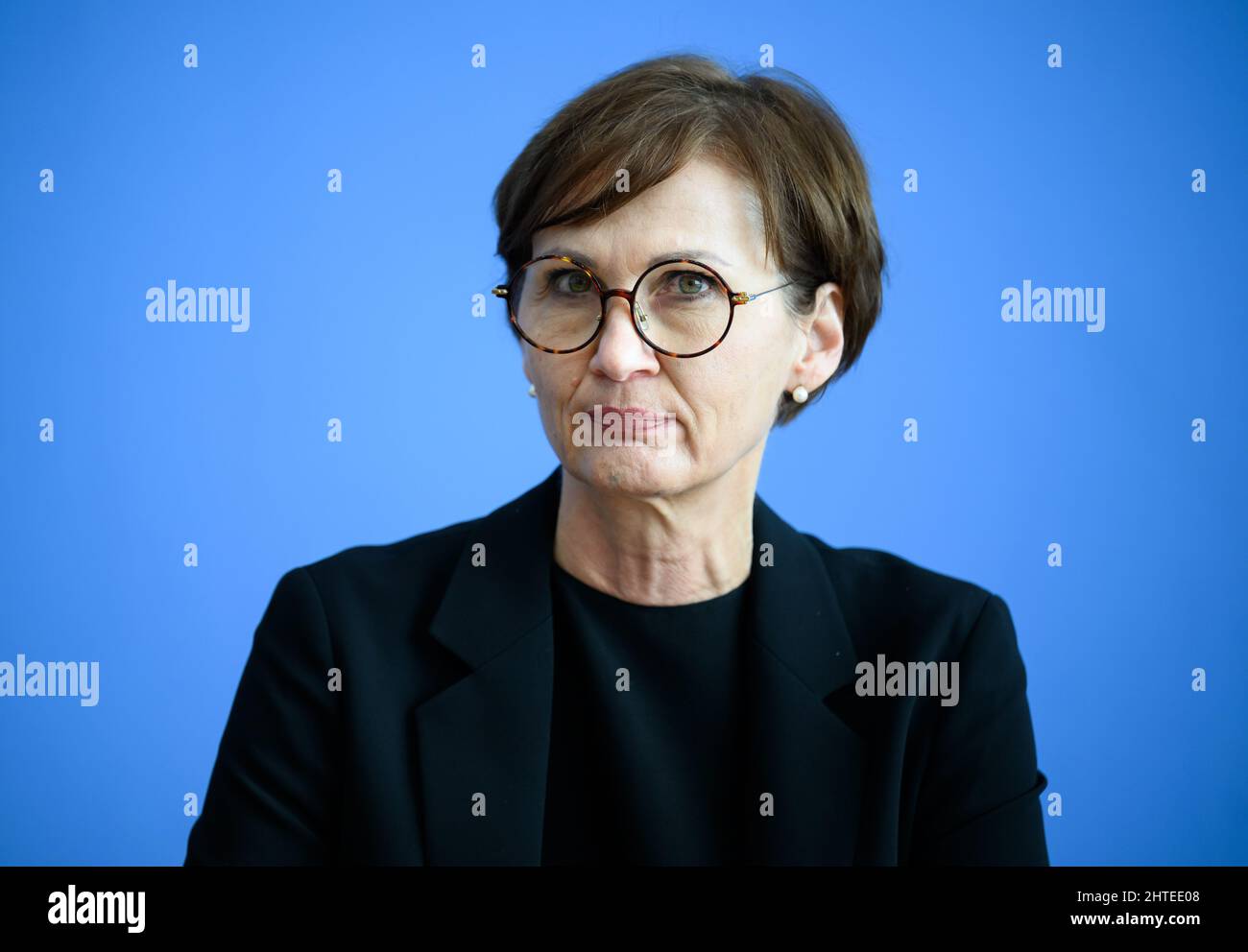 Berlin, Germany. 28th Feb, 2022. Bettina Stark-Watzinger (FDP), Federal Minister of Education and Research, speaks at a press conference on the national launch of the 6th Assessment Report of the Intergovernmental Panel on Climate Change (IPCC). The report of the IPCC, also known as the Intergovernmental Panel on Climate Change, summarizes the scientific state of the art on the scientific basis of climate change, its causes and extent. Credit: Bernd von Jutrczenka/dpa/Alamy Live News Stock Photo