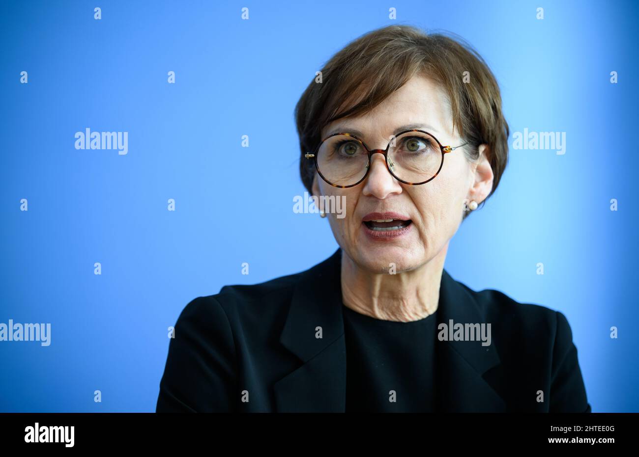 Berlin, Germany. 28th Feb, 2022. Bettina Stark-Watzinger (FDP), Federal Minister of Education and Research, speaks at a press conference on the national launch of the 6th Assessment Report of the Intergovernmental Panel on Climate Change (IPCC). The report of the IPCC, also known as the Intergovernmental Panel on Climate Change, summarizes the scientific state of the art on the scientific basis of climate change, its causes and extent. Credit: Bernd von Jutrczenka/dpa/Alamy Live News Stock Photo