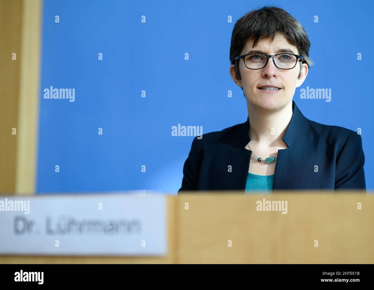 Berlin, Germany. 28th Feb, 2022. Anna Lührmann (Bündnis 90/Die Grünen), Minister of State at the Federal Foreign Office, speaks at a press conference on the national launch of the 6th Assessment Report of the Intergovernmental Panel on Climate Change (IPCC). The report of the IPCC, also known as the Intergovernmental Panel on Climate Change, summarizes the scientific state of the art on the scientific basis of climate change, its causes and extent. Credit: Bernd von Jutrczenka/dpa/Alamy Live News Stock Photo