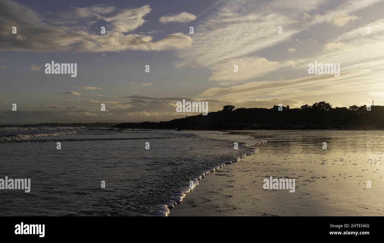 Beautiful shot sunny seashore hi-res stock photography and images - Alamy