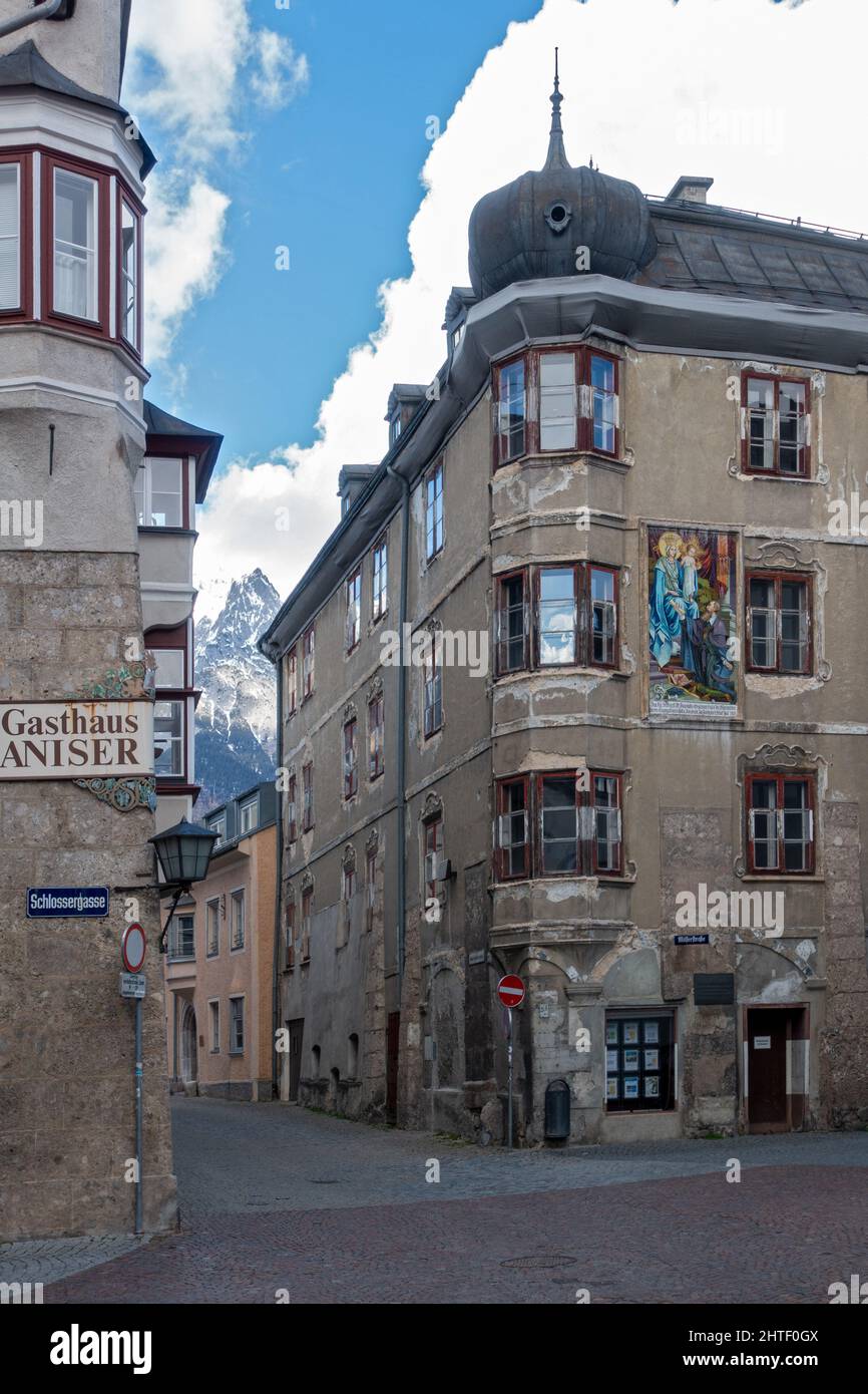 Guarinoni Haus . Hall in Tirol . Österreich Stock Photo