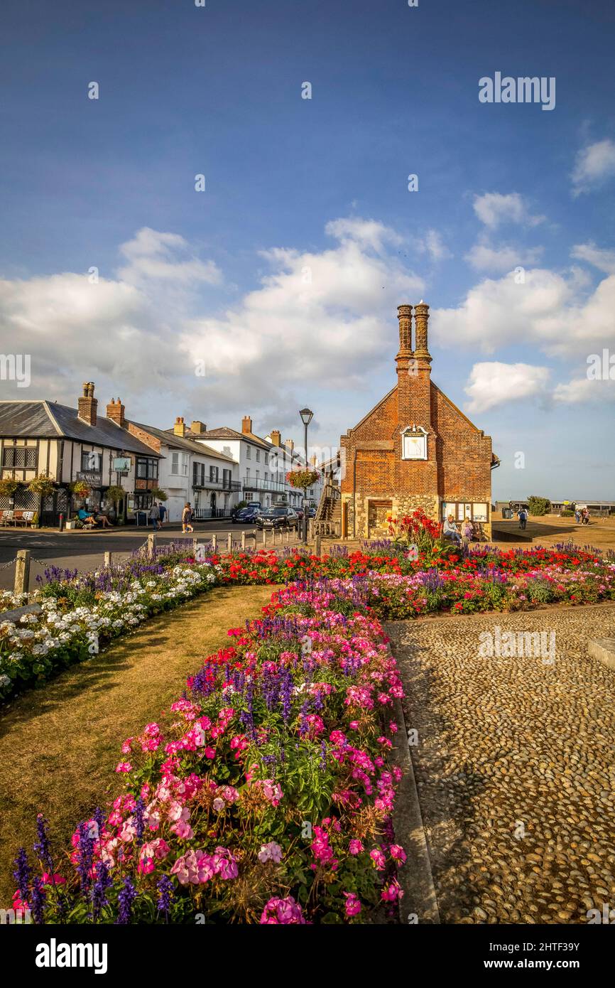 Flower beds by Aldeburgh Moot Hall Museum, Suffolk, England UK Stock Photo