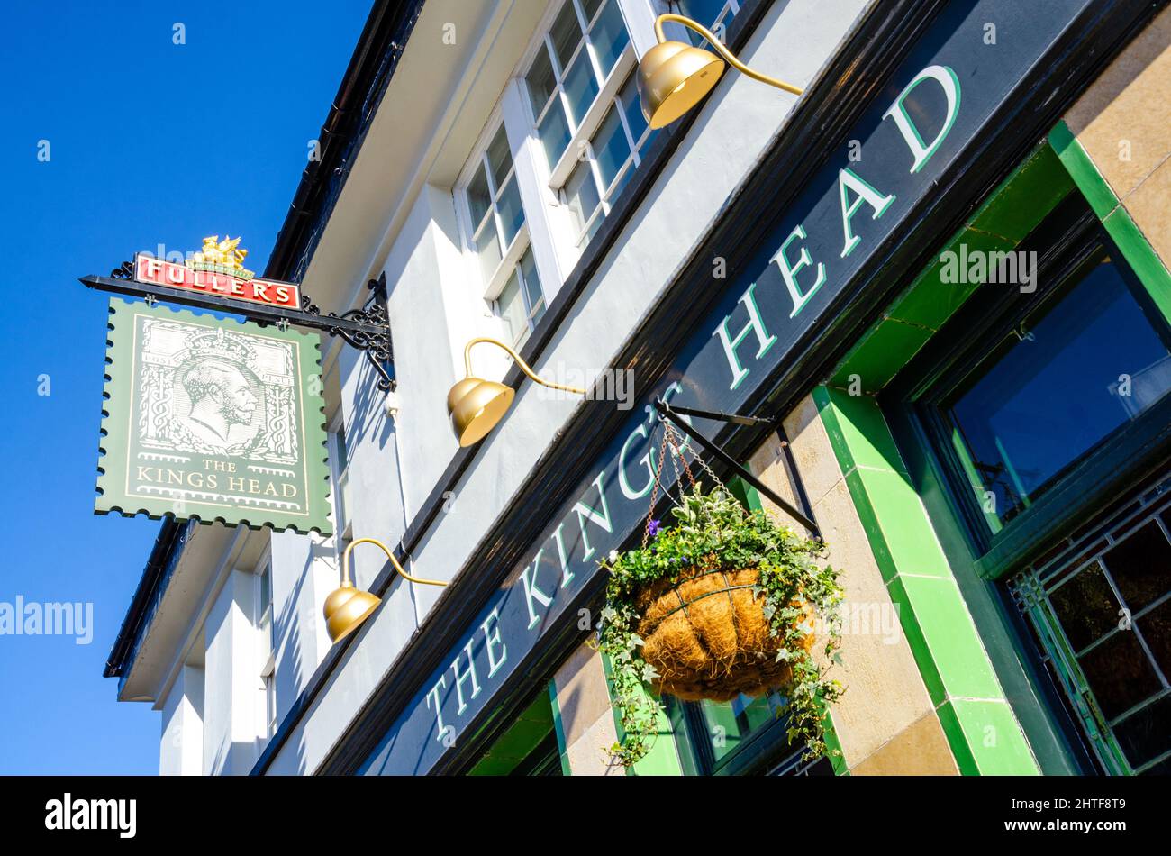 The Kings Head is a Fuller's pub in Earl's Court, London, UK Stock Photo