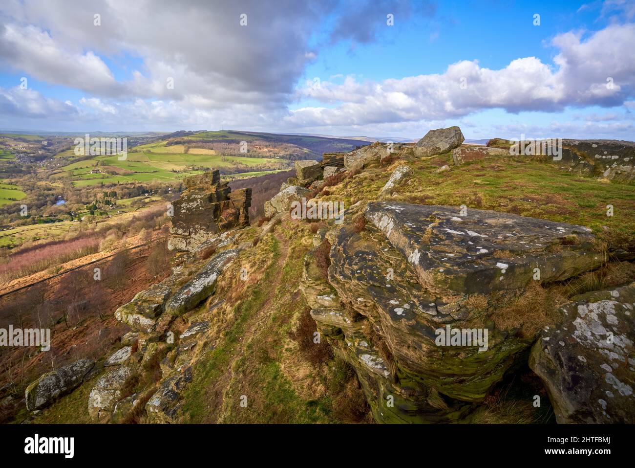 Rocky formations and Views from Curbar Edge in the Peak District Stock Photo