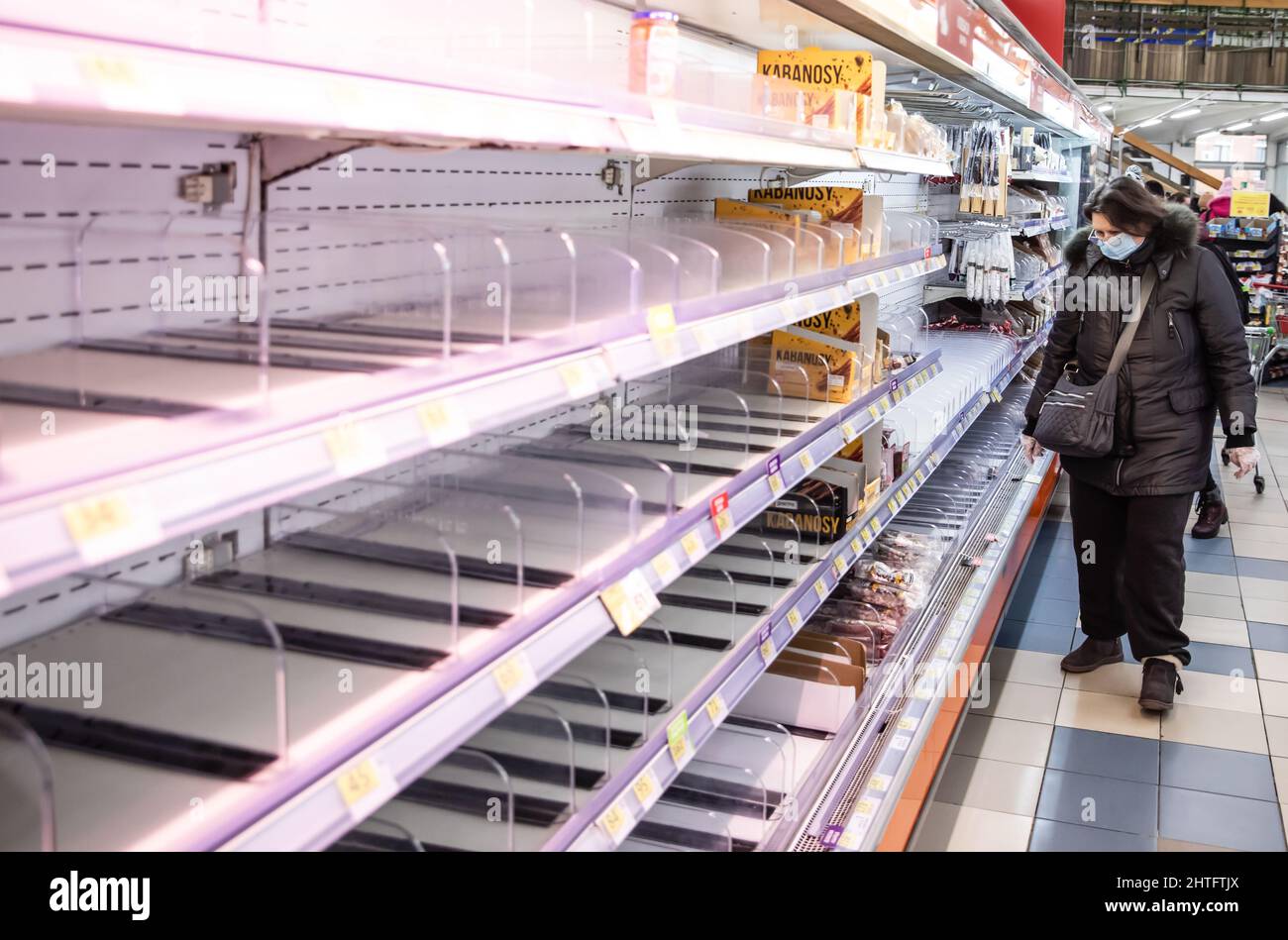 Shopping line empty shelves hires stock photography and images Alamy