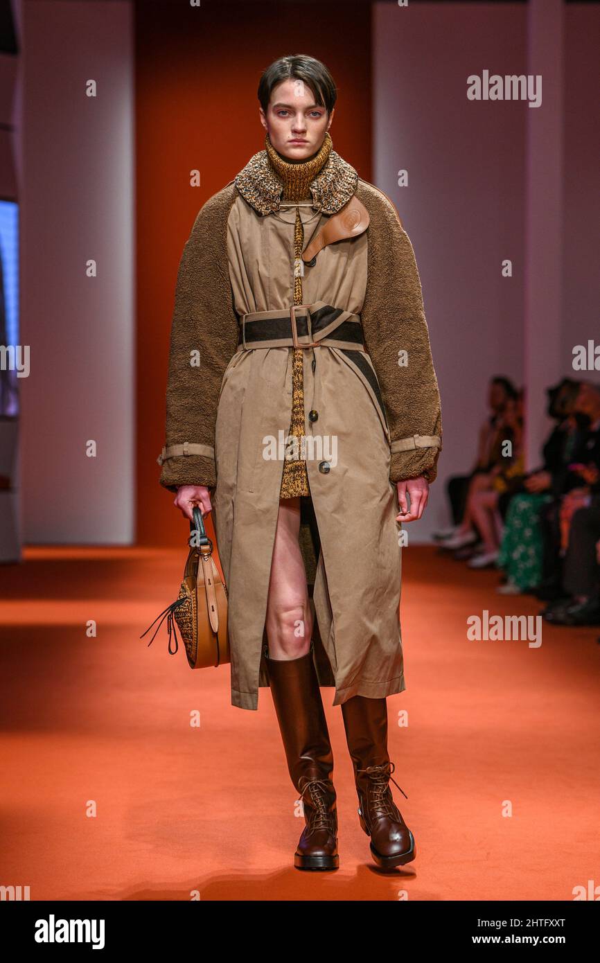 Tod S Fashion Show On The Fourth Day Of Milan Fashion Week Women S Fall Winter 22 Collection Milan Italy February 25th 22 Photo By Matteo Rossetti Mondadori Portfolio Sipa Usa Stock Photo Alamy