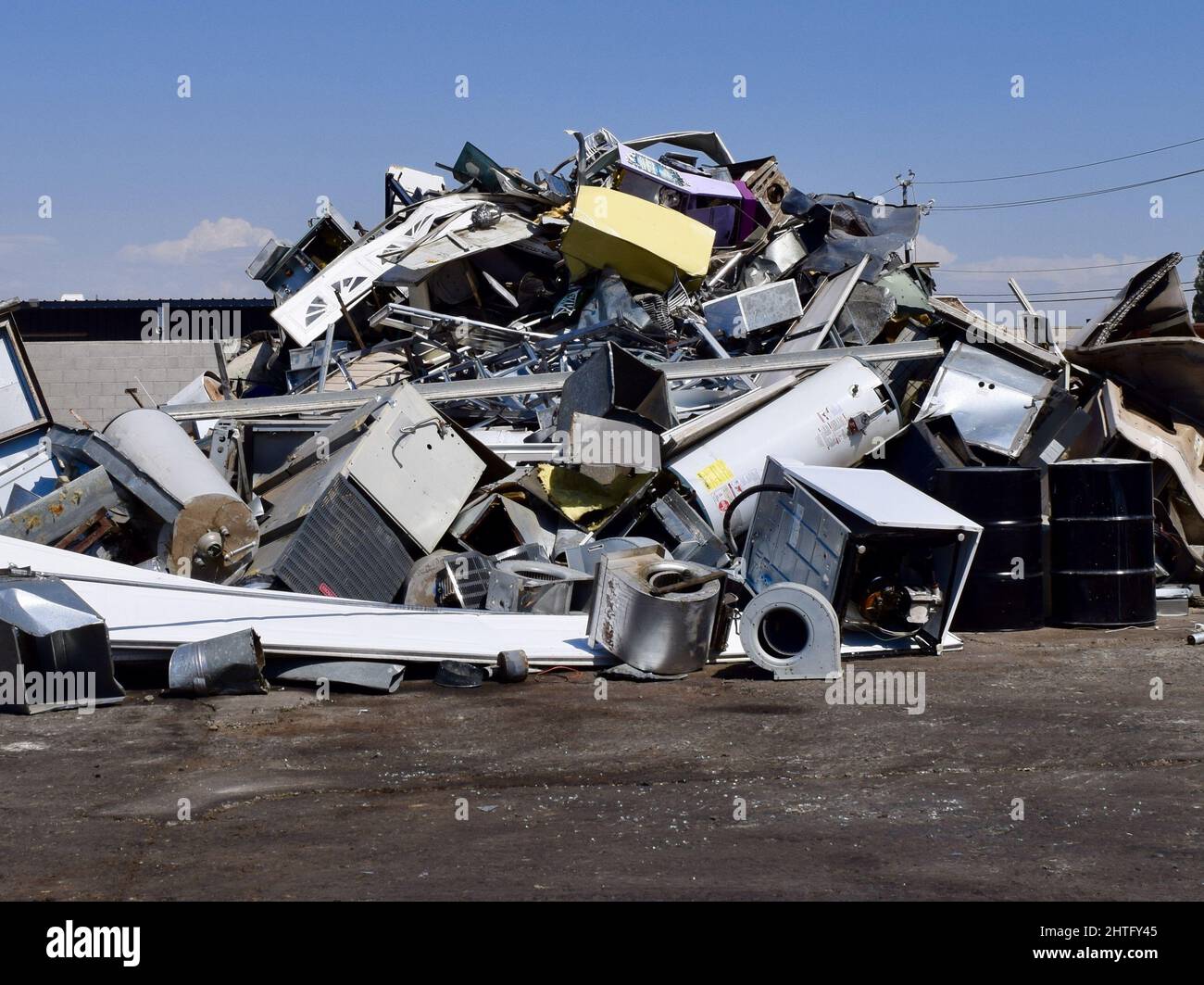 Pile of scrap metal at a recycling center in Fresno Stock Photo Alamy