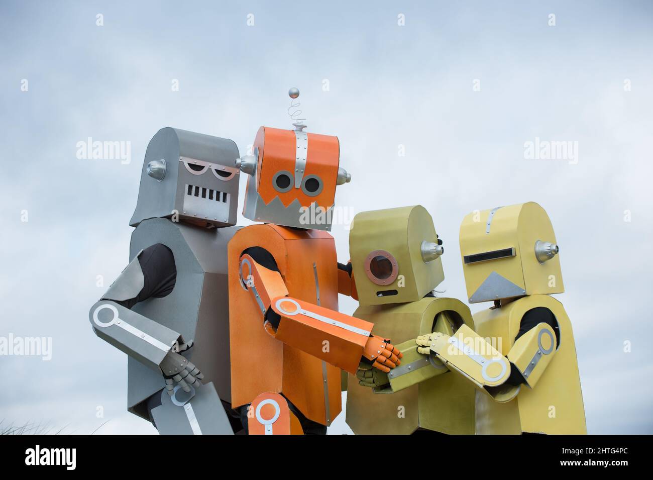 Robots people love hi-res stock photography and images - Alamy