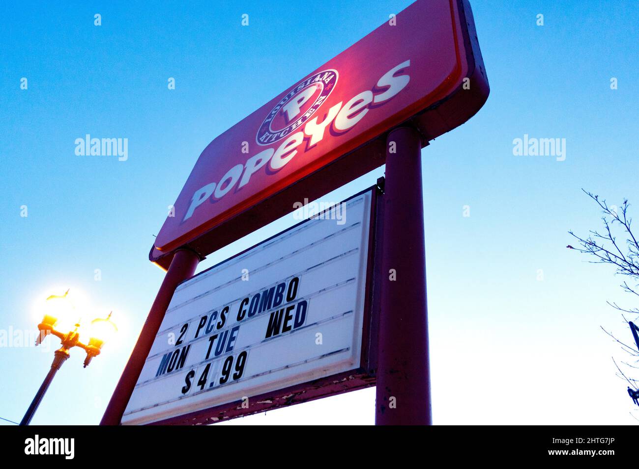 Sign for Popeyes Louisiana Kitchen serving New Orleans-style fried chicken.  St Paul Minnesota MN USA Stock Photo