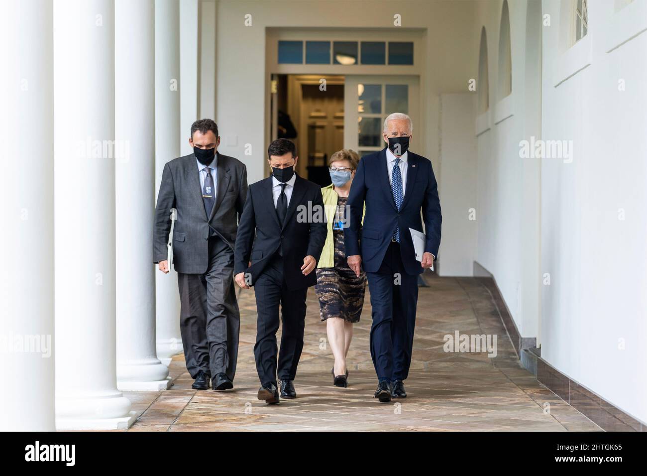 Washington, United States of America. 01 September, 2021. U.S President Joe Biden walks with Ukraine President Volodymyr Zelenskyy and their interpreters along the West Colonnade of the White House, on their way to the State Dining Room for an expanded bilateral meeting, September 1, 2021 in Washington, D.C.  Credit: Adam Schultz/White House Photo/Alamy Live News Stock Photo