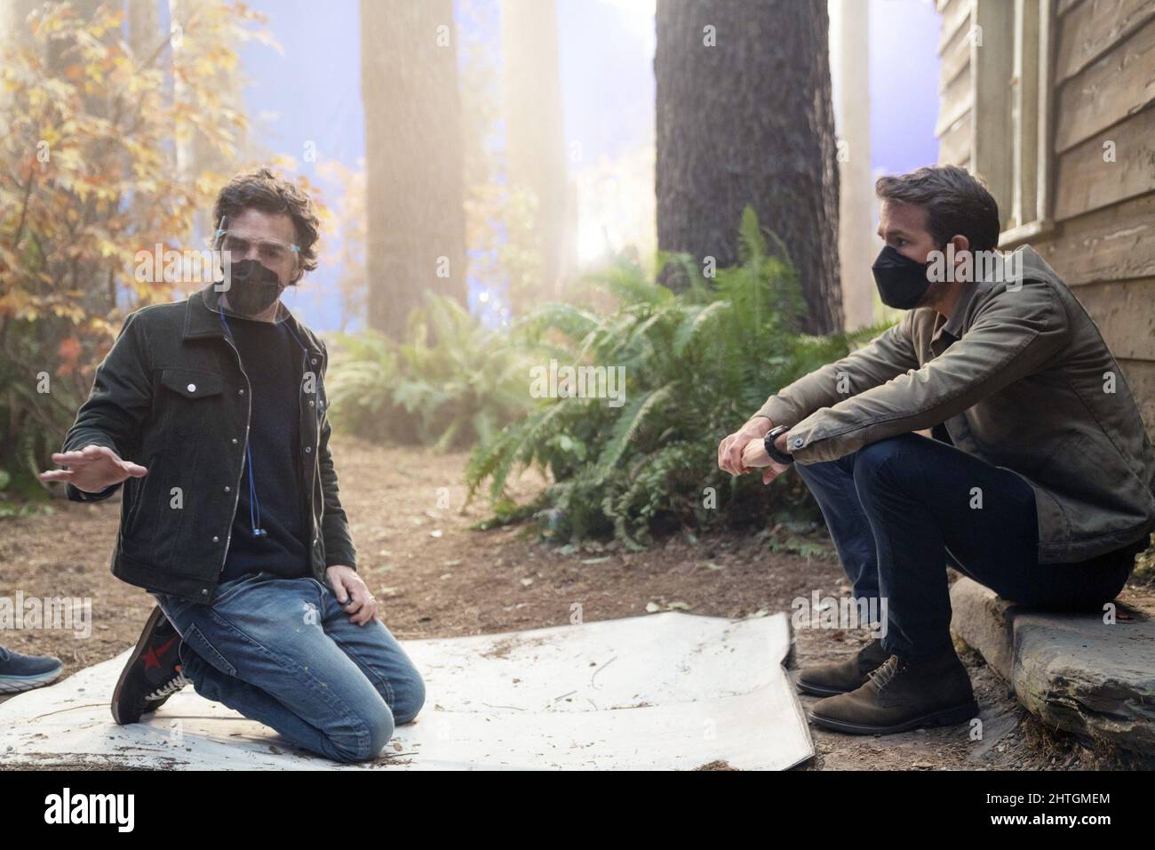 THE ADAM PROJECT, from left director Shawn Levy, Ryan Reynolds, on set