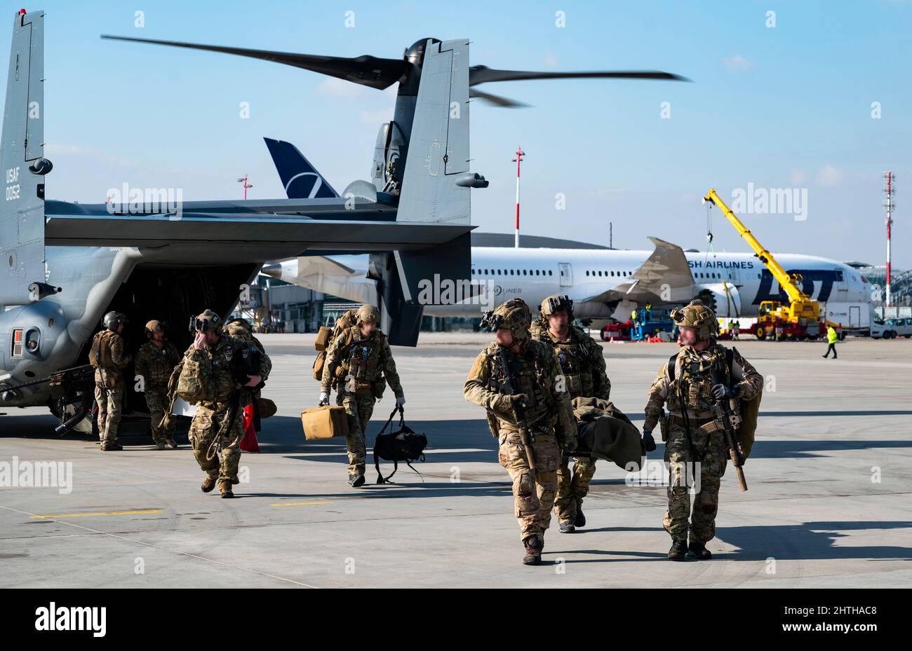 Commando Operation Pateints Note: this is a simulated exercise. U.S. Air Force Special Operations ...