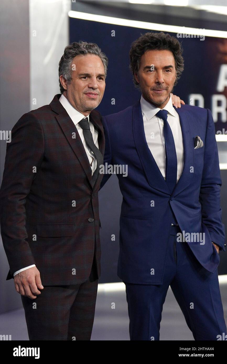 New York, NY, USA. 28th Feb, 2022. Mark Ruffalo, Shawn Levy at arrivals