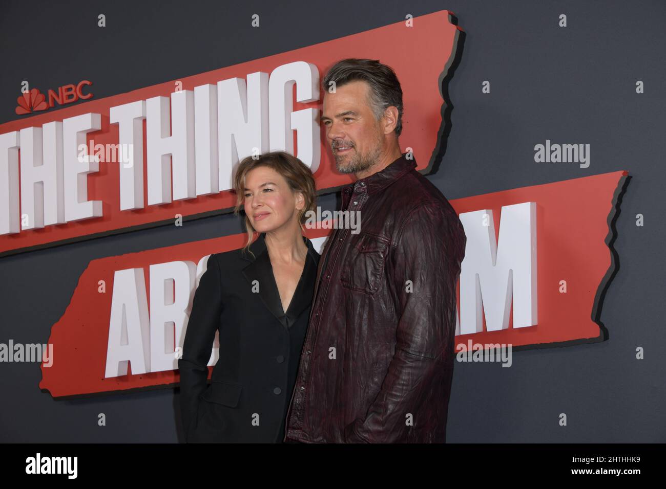 February 28, 2022, Los Angeles, California, USA RENEE ZELLWEGER (L