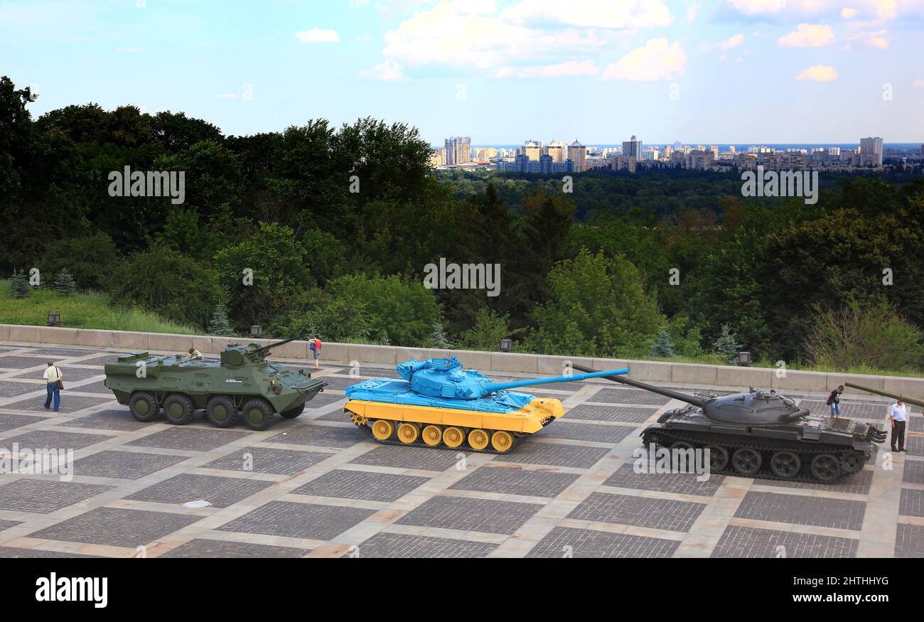 Stadt Kiew, Panzer auf dem Gelaende des National Museums der Geschichte der Ukraine im Zweiten Weltkrieg, eine Erinnerungsstaette im Stadtteil Petsche Stock Photo