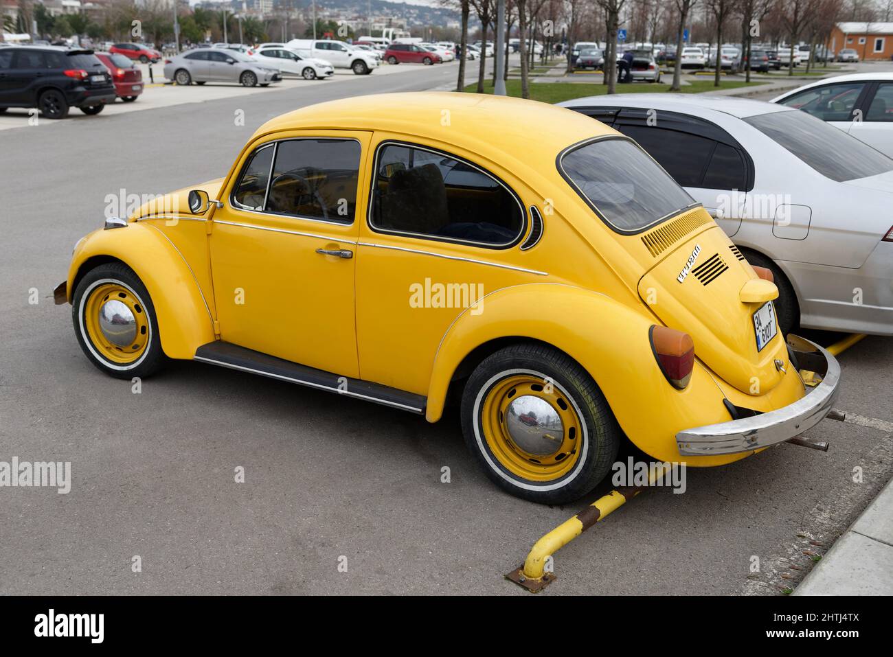 Yellow volkswagen beetle on street hi-res stock photography and images -  Alamy