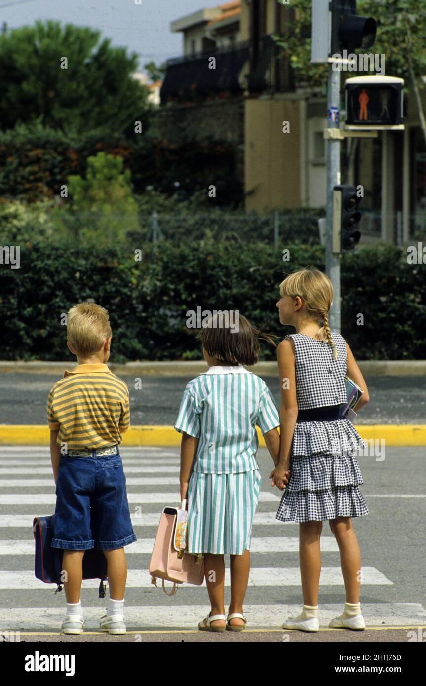 Ecole primaire hires stock photography and images Alamy