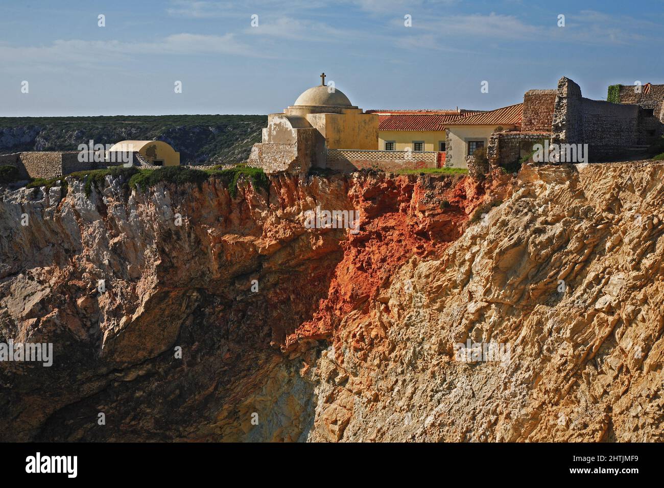 Reste des Franziskanerklosters zwischen Sagres und Cabo de Sao Vicente, Algarve, Portugal Stock Photo