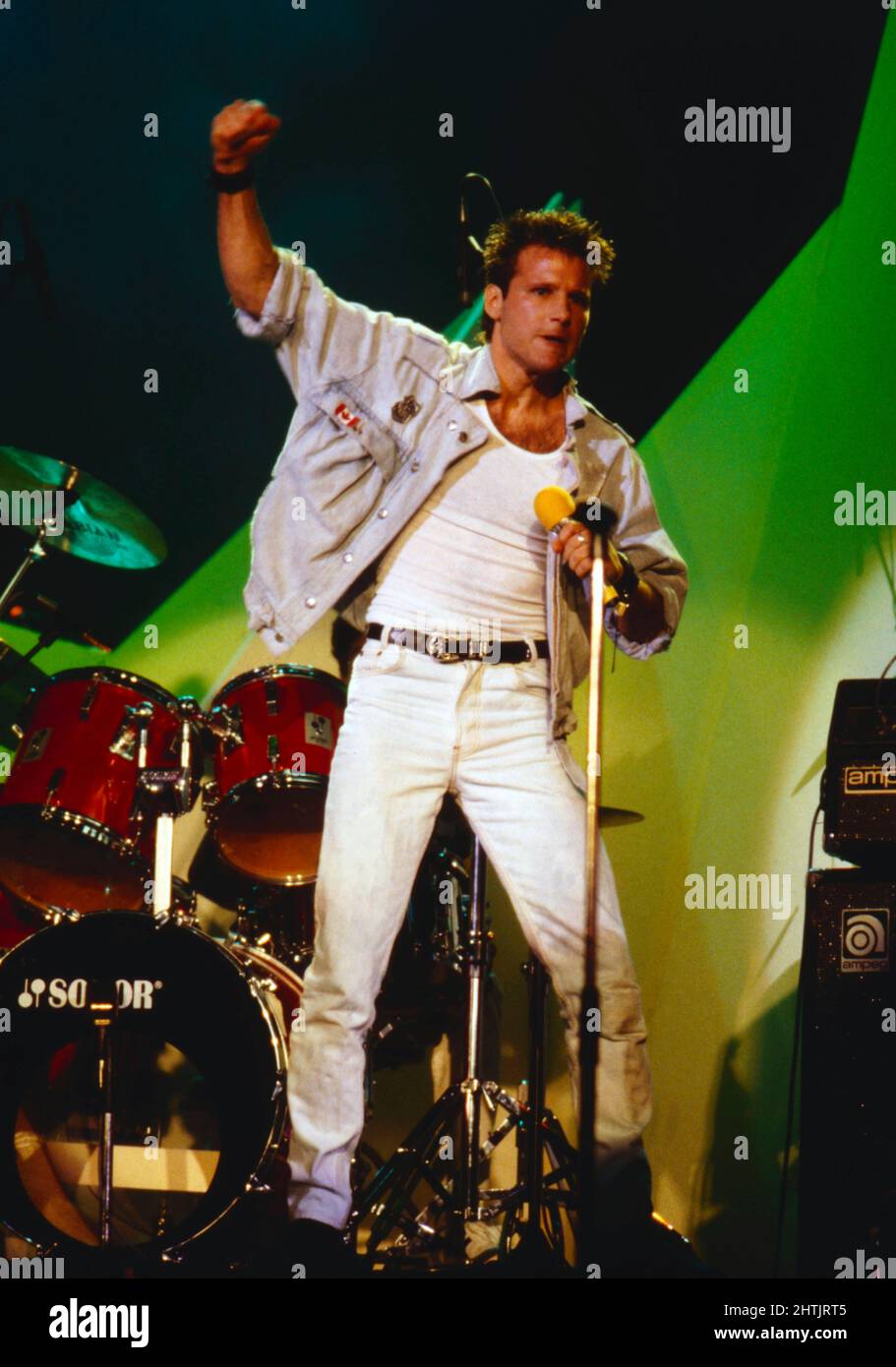 Corey Hart, kanadischer Pop und Rocksänger, bei einem Auftritt in