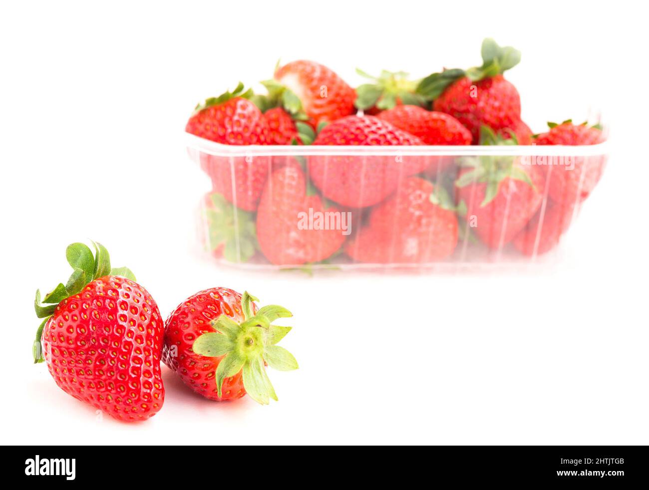 Tray fresh juicy strawberries hi-res stock photography and images - Alamy