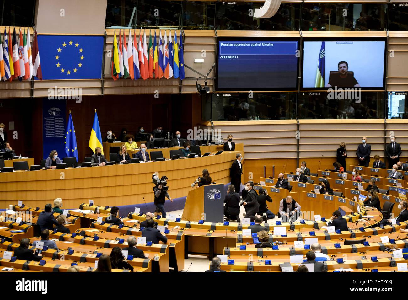 Brussels, Belgium. 01st Mar, 2022. Ukrainian President Volodymyr Zelenskiy addresses the European Parliament special session, from a screen, to debate its response to the Russian invasion of Ukraine, in Brussels, Belgium March 1, 2022. Credit: ALEXANDROS MICHAILIDIS/Alamy Live News Stock Photo