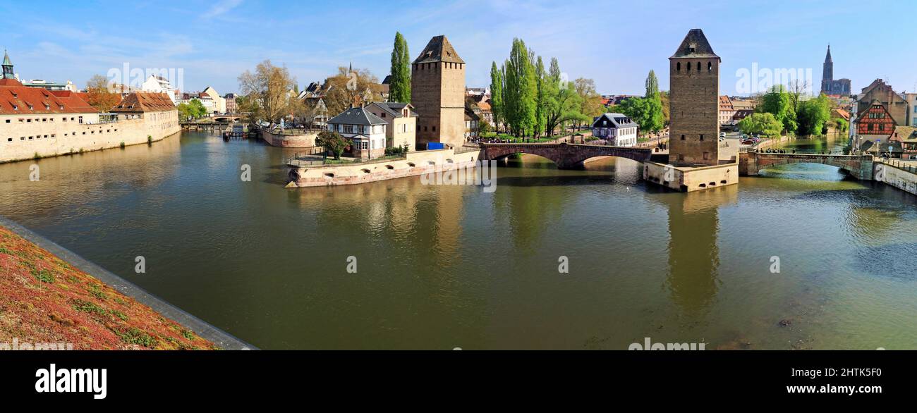 The entrance to the Ill canals between the Vauban dam and the covered bridges in Strasbourg. Stock Photo