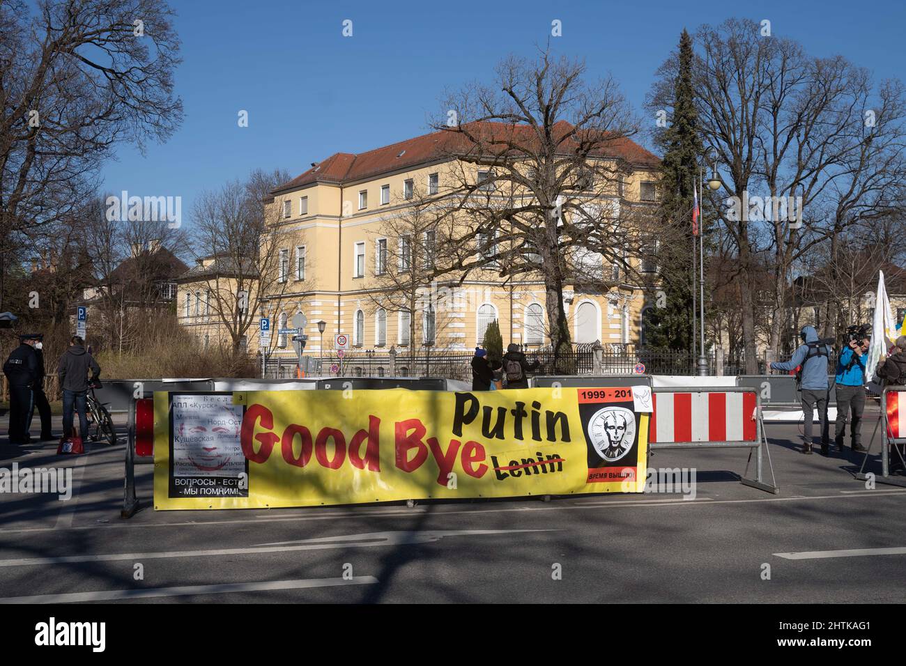 Munich, Germany. 01st Mar, 2022. Banner in front of the Russian Consulate Genera „Good Bye Lenin(crossed out) Putin“. On March 1st, 2022, about 30 people gathered at the Europaplatz in Munich, Germany, to show their solidarity with Ukraine. The demonstrators demanded the immediate withdrawal of Russian troops, a political solution to the conflict, the support of the German government and immediate sanctions against Russia. The demo was organized by Irina Revina Hofmann. (Photo by Alexander Pohl/Sipa USA) Credit: Sipa USA/Alamy Live News Stock Photo