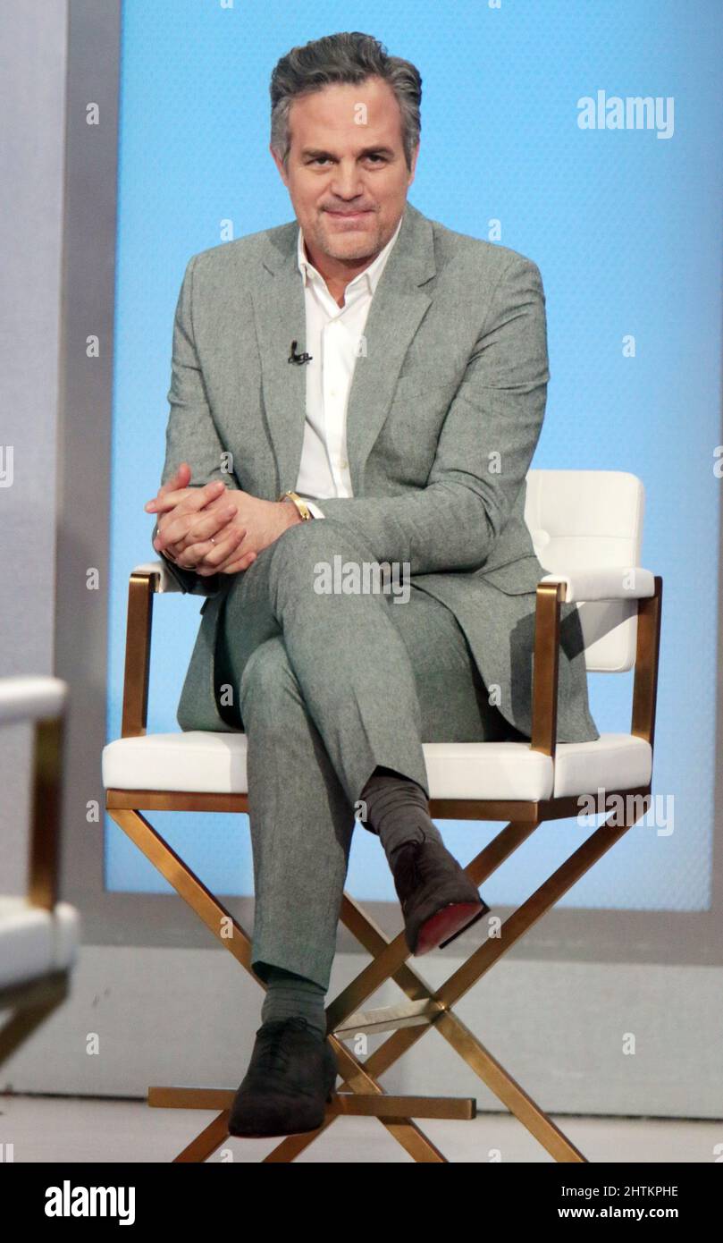 New York, NY, USA. 01st Mar, 2022. Mark Ruffalo on the set of Good ...