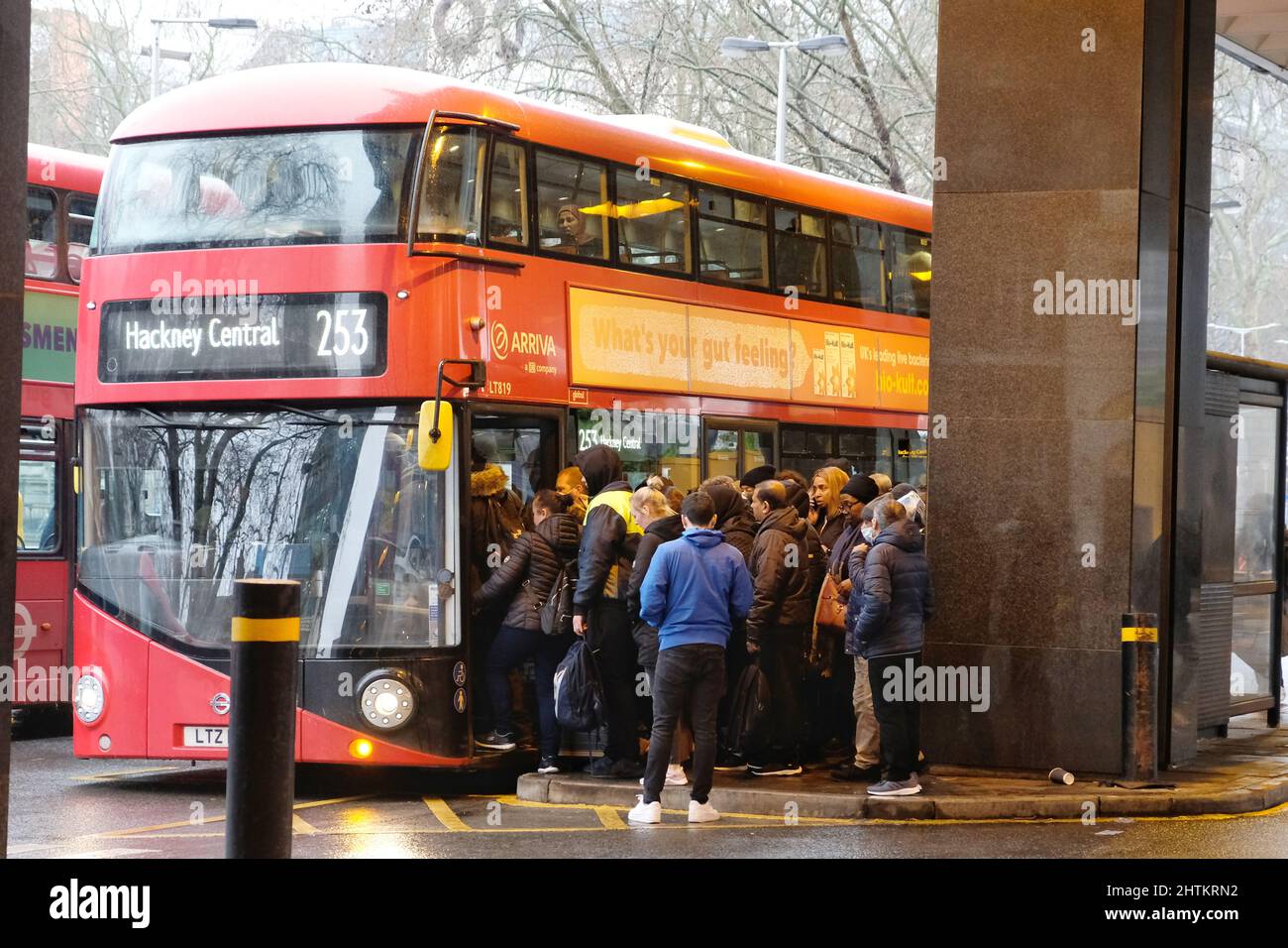 London, UK, 1st Mar, 2022. Long queues were seen for buses as tourists and commuters found alternative ways to complete their journey this afternoon, via bus, taxi or cycling, amid a Tube strike affecting all lines with a skeleton service in a few areas. The strike called by the RMT Union over threats of 600 job losses and pension cuts saw 10,000 staff walk out for 24 hours. Credit: Eleventh Hour Photography/Alamy Live News Stock Photo