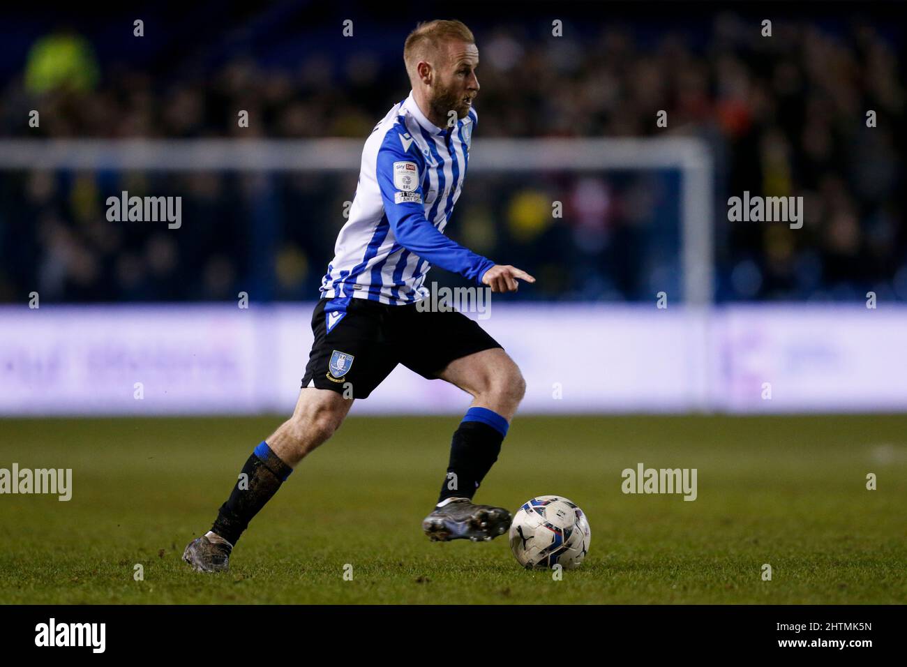 Barry Bannan #10 Of Sheffield Wednesday Stock Photo - Alamy