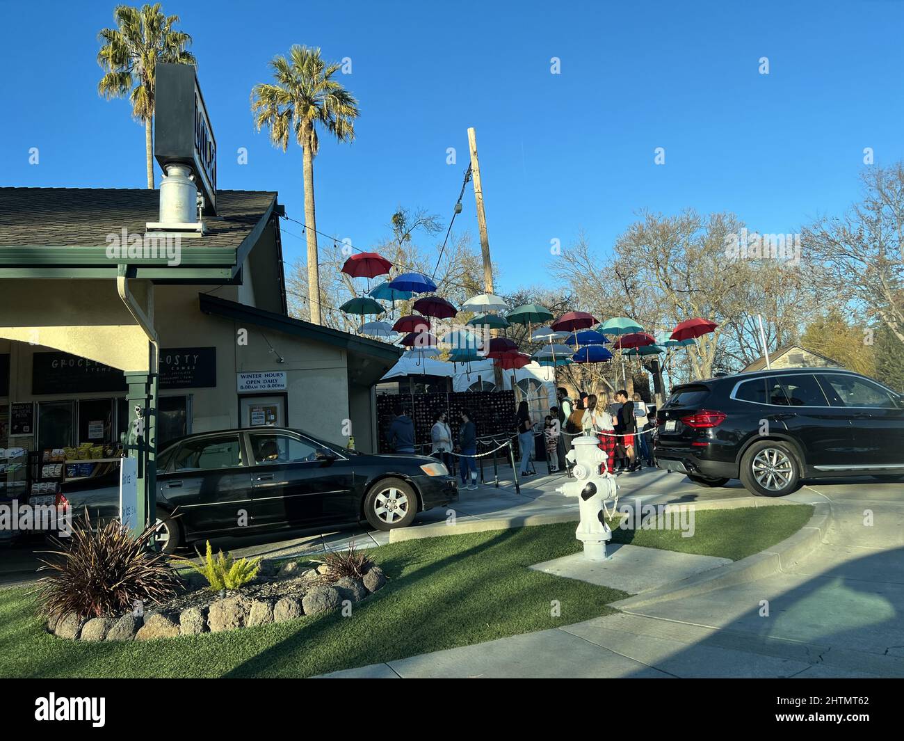 Drive through dairy and ice cream shop, Meadowlark Dairy, a classic