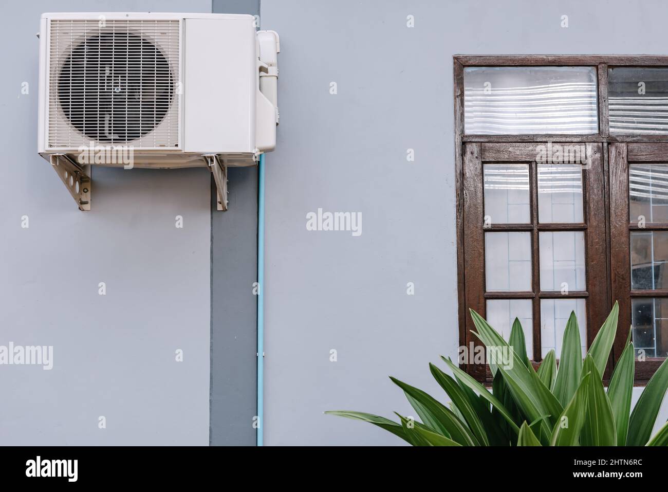 Hvac system outdoors hires stock photography and images Alamy