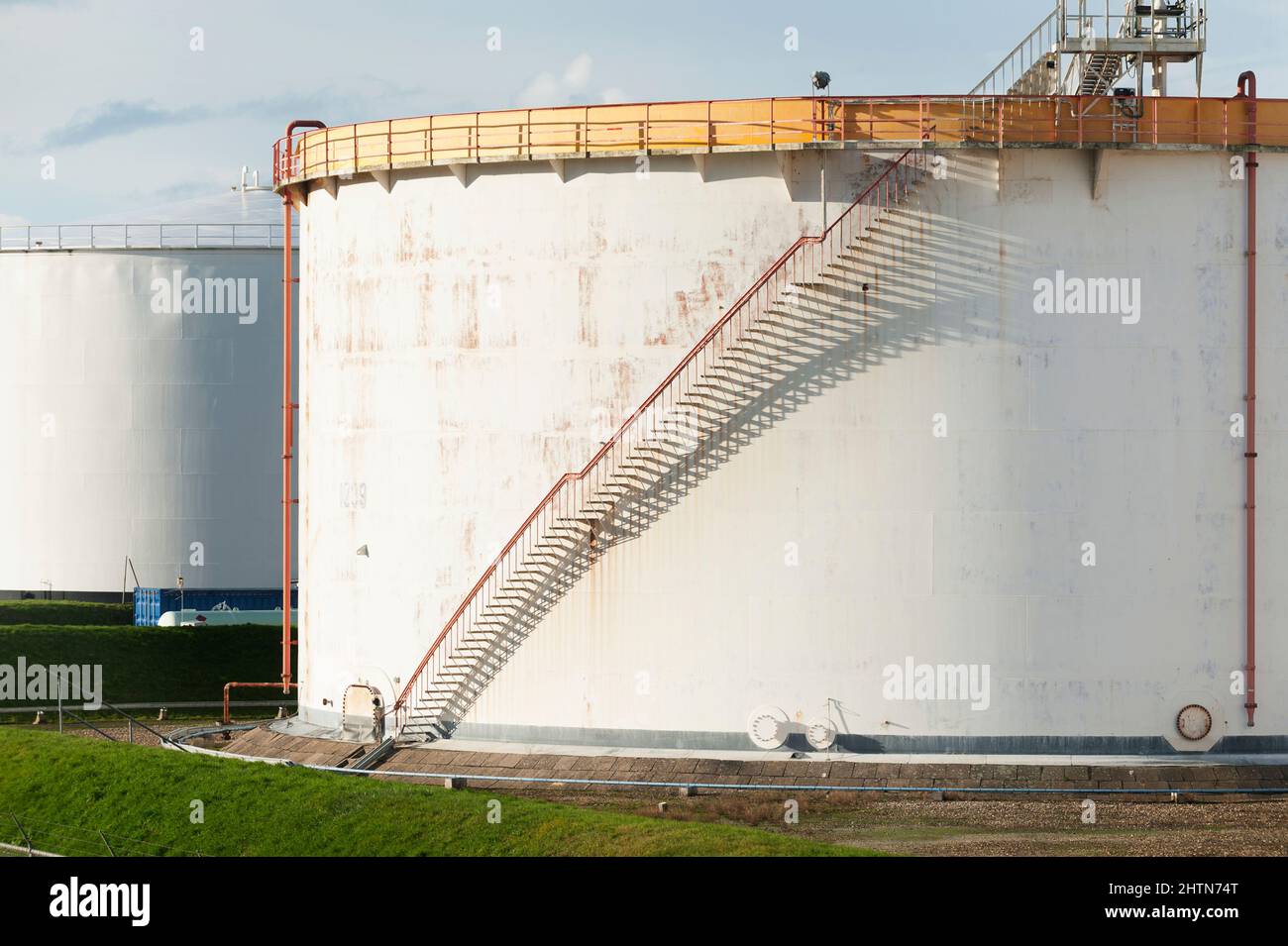 Storage tanks in the oil refinery Stock Photo - Alamy