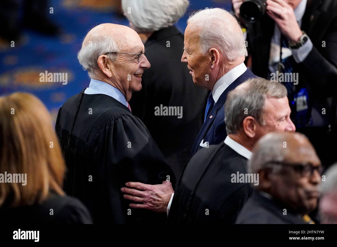 Washington, USA. 01st Mar, 2022. WASHINGTON, DC - MARCH 01: Justice Stephen G. Breyer talks to President Joe Biden ahead of Biden's State of the Union address to a joint session of Congress on Capitol Hill on Tuesday, March 01, 2022 in Washington, DC. (Photo by Jabin Botsford/Pool/Sipa USA) Credit: Sipa USA/Alamy Live News Stock Photo