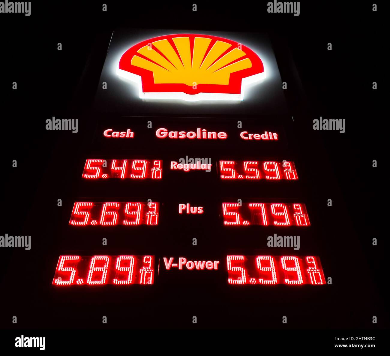 California, U.S.A. 28th Feb, 2022. Shell sign at night, showing highest