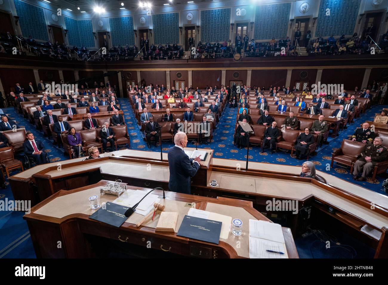 Washington, USA. 01st Mar, 2022. US President Joe Biden delivers his State of the Union address before a joint session of Congress in the United States House of Representatives chamber on Capitol Hill in Washington, DC, USA 01 March 2022. President Biden's speech comes amid Russia's ongoing invasion and bombardment of Ukraine. (Photo by Pool/Sipa USA) Credit: Sipa USA/Alamy Live News Stock Photo