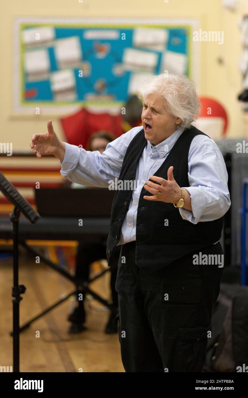 Brighton City Singers with choirmaster MJ Paranzino in Hove, East Sussex, UK Stock Photo