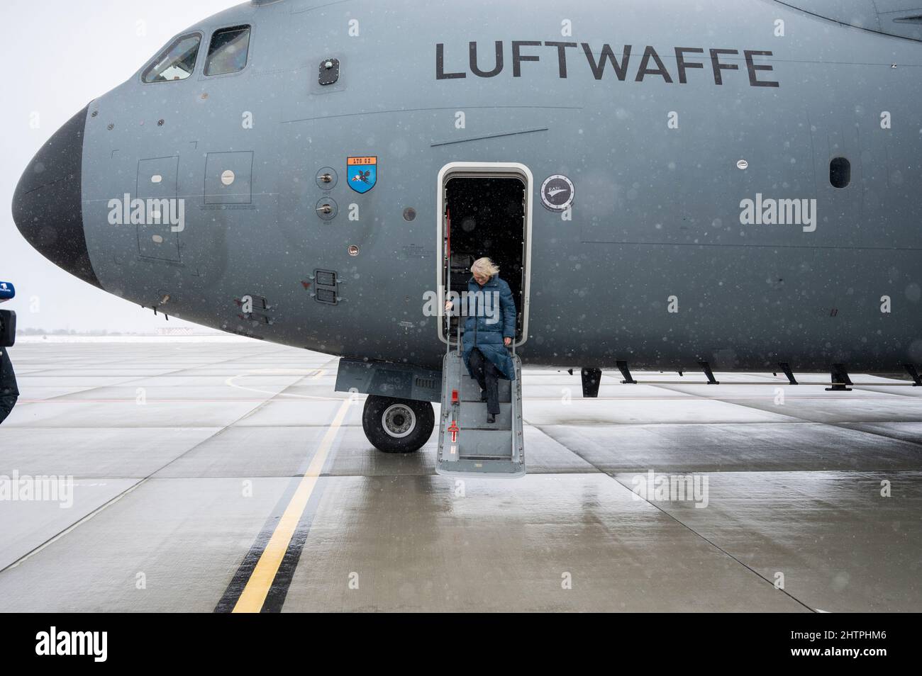 02 March 22 Romania Constan A Christine Lambrecht Spd German Defense Minister Steps Out Of An Airbus 00m During A Trip To Constanta Romania The Defense Minister Is Visiting German Troops Stationed In 02 March 22 Romania Constan A Christine Lambrecht Spd German Defense Minister Steps Out Of An Airbus 00m During A Trip To Constanta Romania The Defense Minister Is Visiting German Troops Stationed In