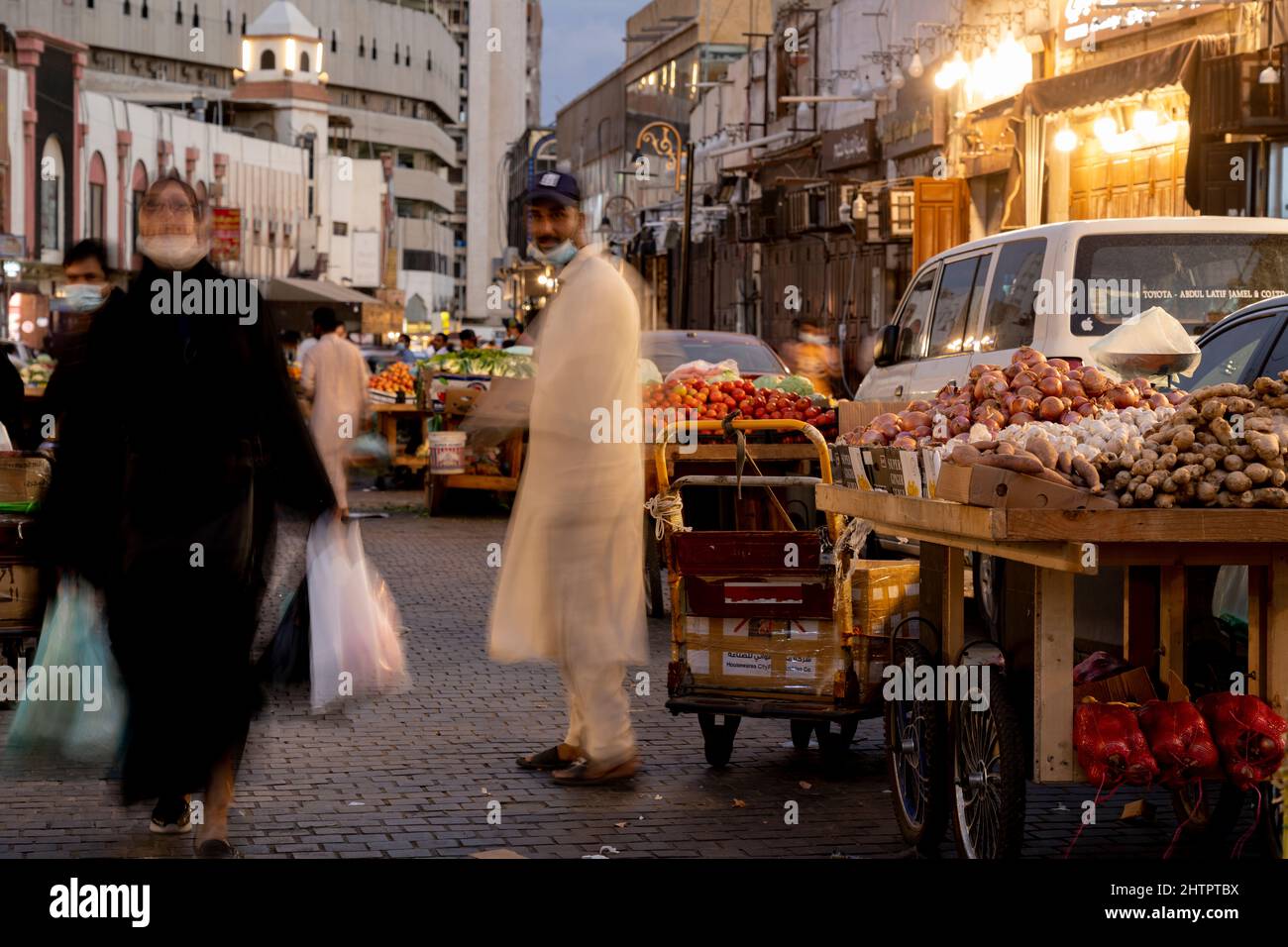 fruit and vegetable market in the old town Jeddah, Saudi Arabia. (CTK