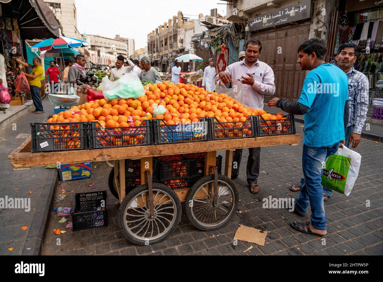 fruit and vegetable market in the old town Jeddah, Saudi Arabia. (CTK