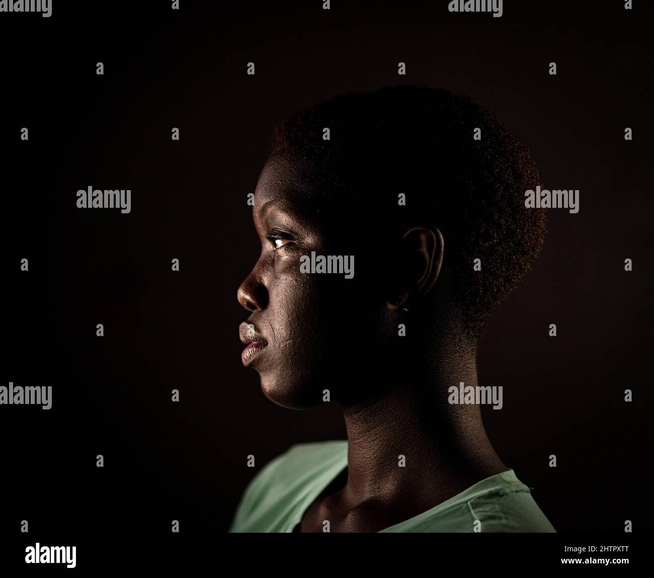 Beautiful girl african american hi-res stock photography and images - Alamy