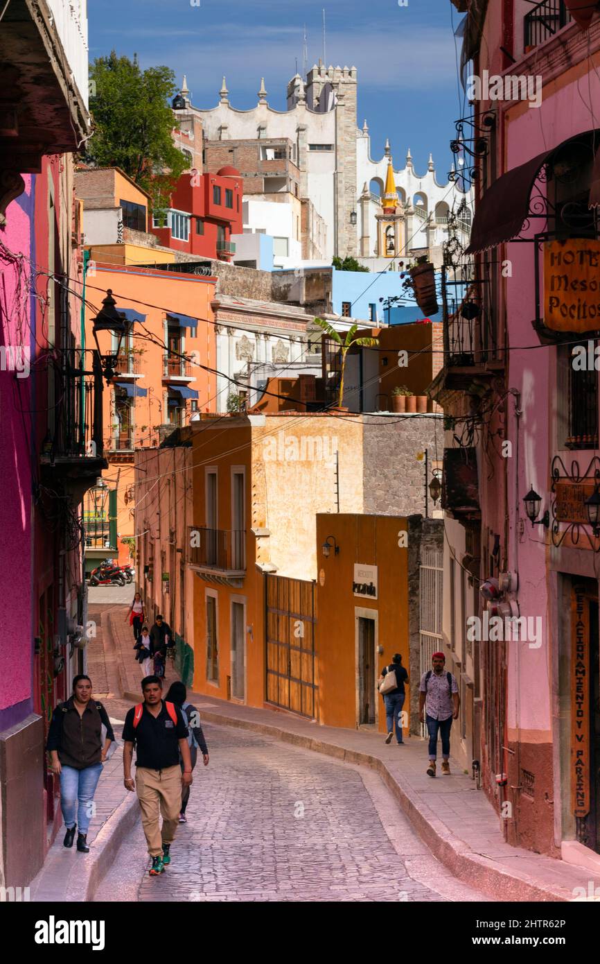 Mexico,  Guanajuato State, Guanajuato, a colorful streetscape of  the Spanish Colonial city Stock Photo