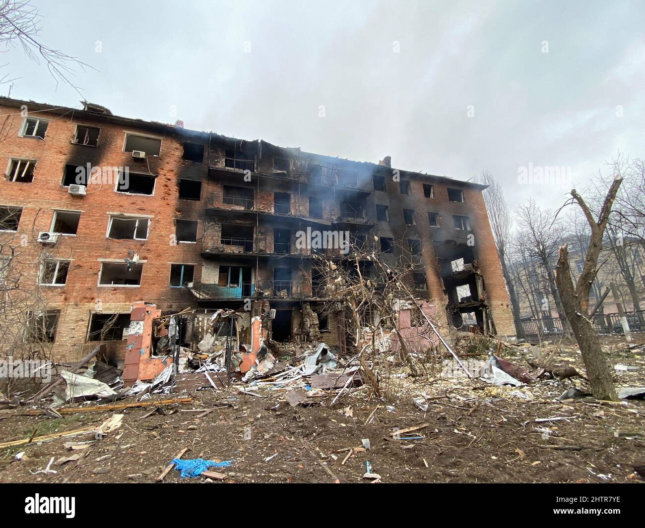 VASYLKIV, UKRAINE - MARCH 1, 2022 - A five-storey hostel shows damage caused by the rocket fire launched by Russian invaders, Vasylkiv, Kyiv Region, n Stock Photo