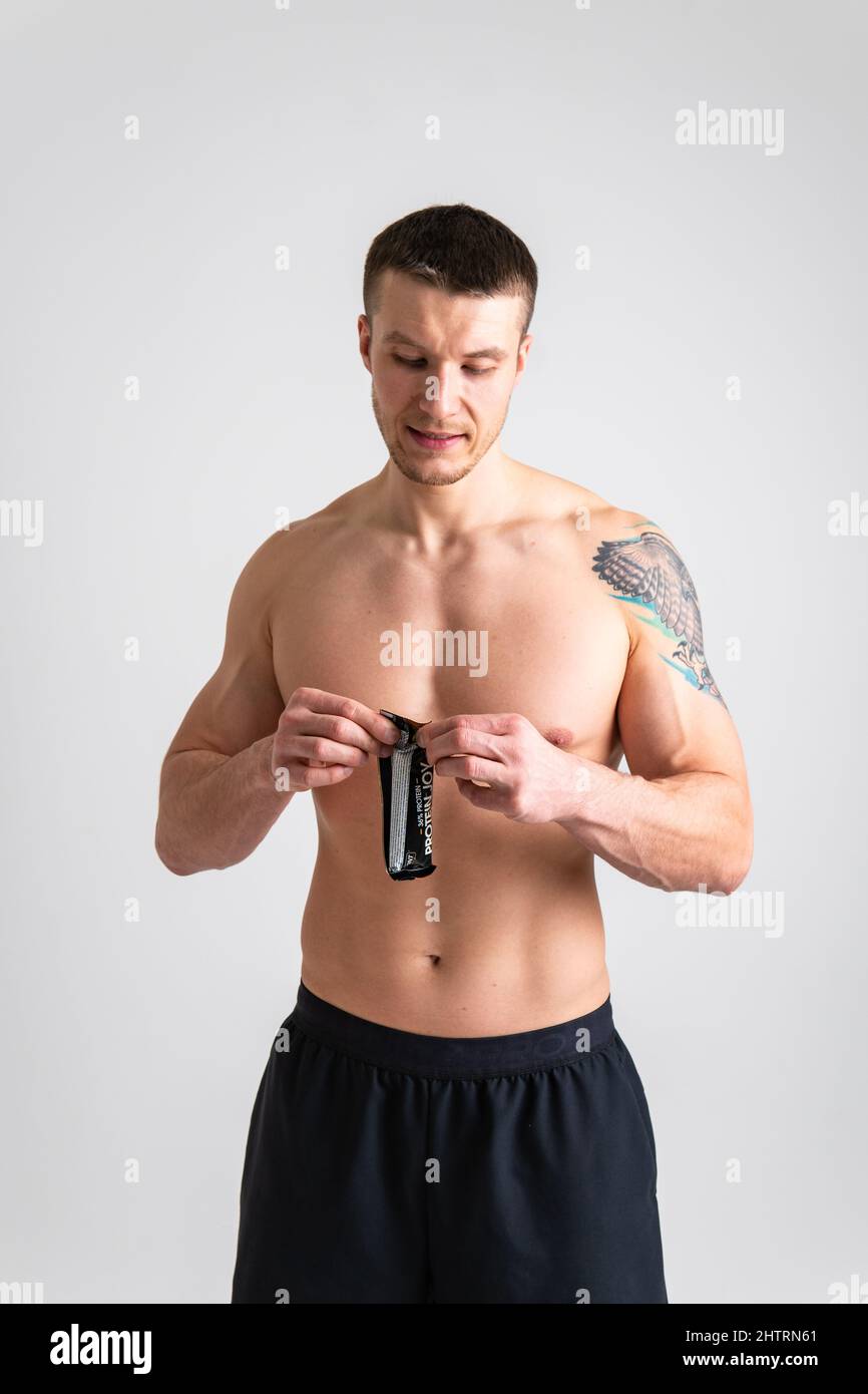 Men gym protein hi-res stock photography and images - Alamy