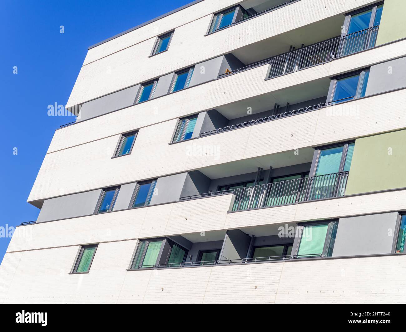 Fassade eines modernen Wohngebäudes in Hamburg, Deutschland Stock Photo