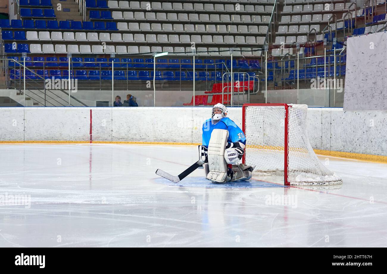 hockey players fight at the gate Stock Photo Alamy