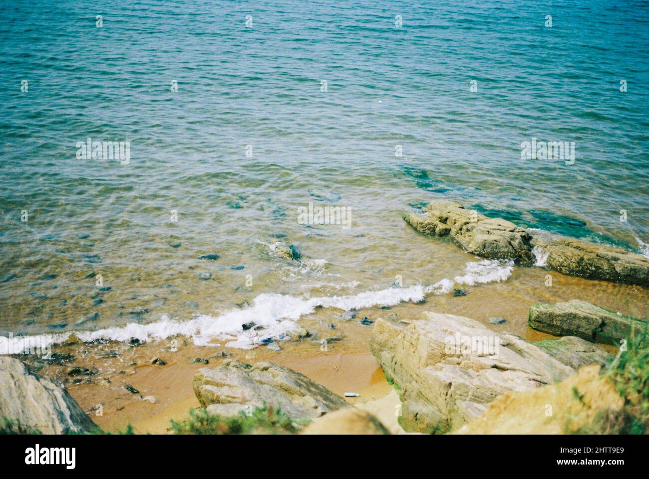 Beautiful tropic sea rocky coast hi-res stock photography and images ...