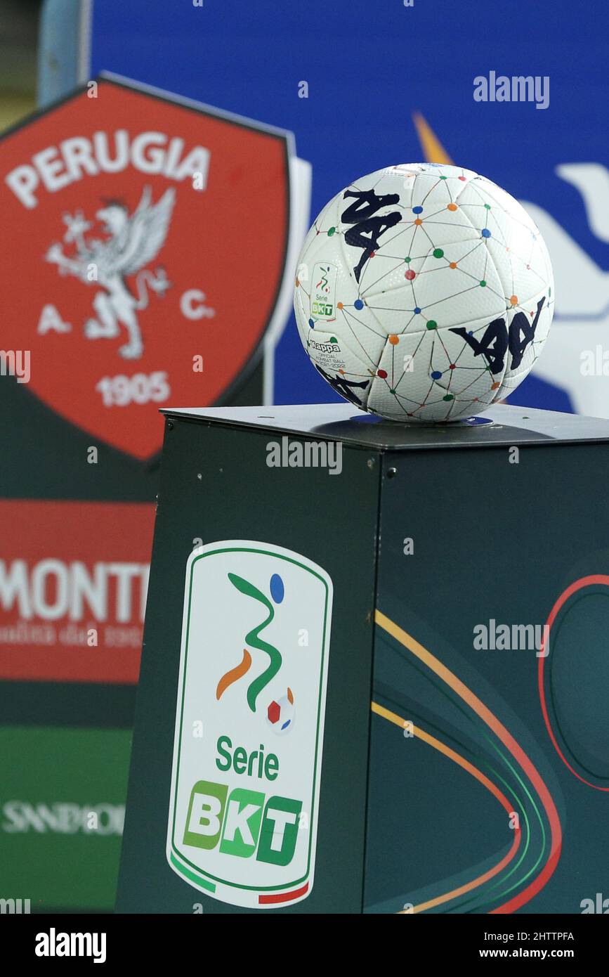 Brescia, Italia. 14th ago, 2022. Pallone ufficiale SERIE B di Kappa durante  Brescia Calcio vs FC